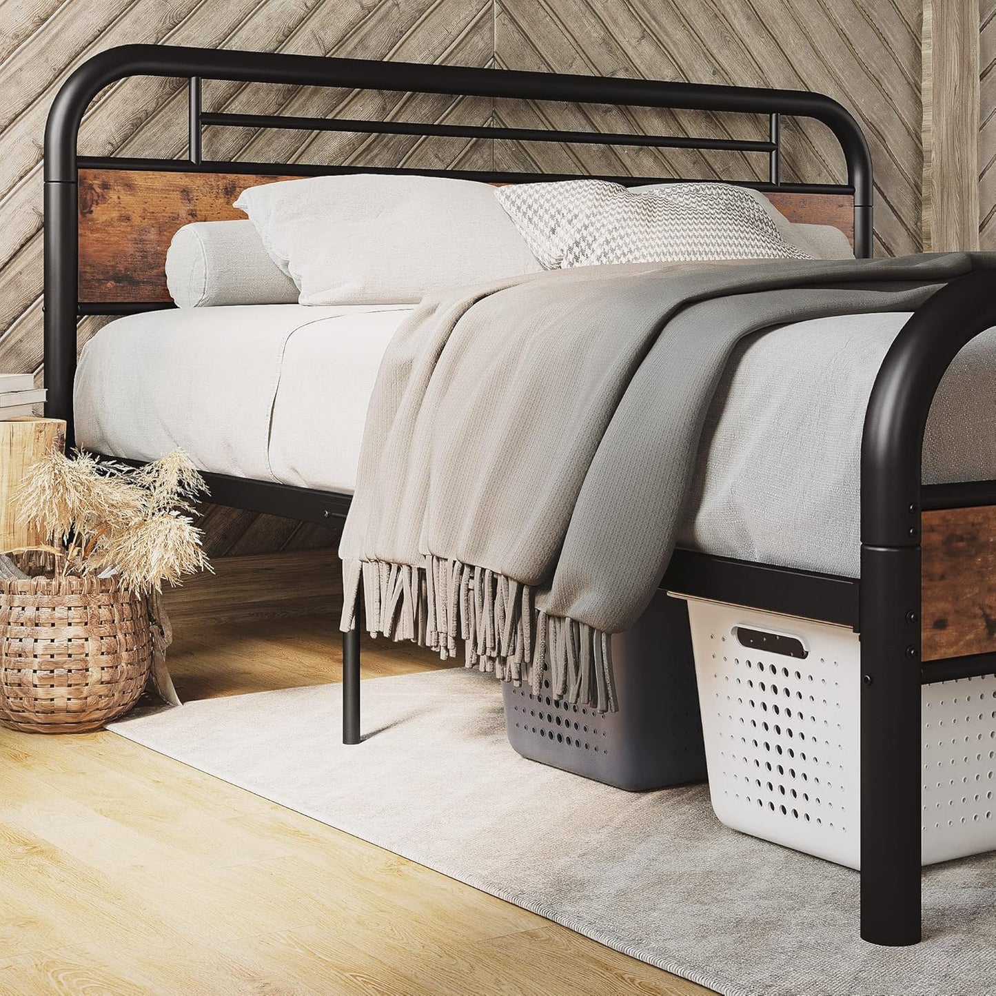 Aino Bed with Side Tables