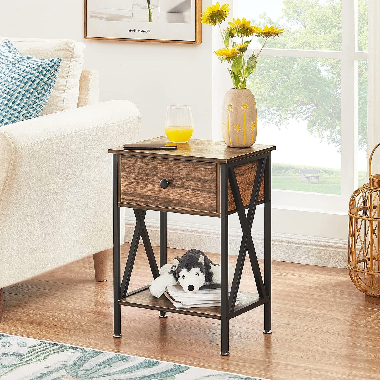 Arkia Side Table