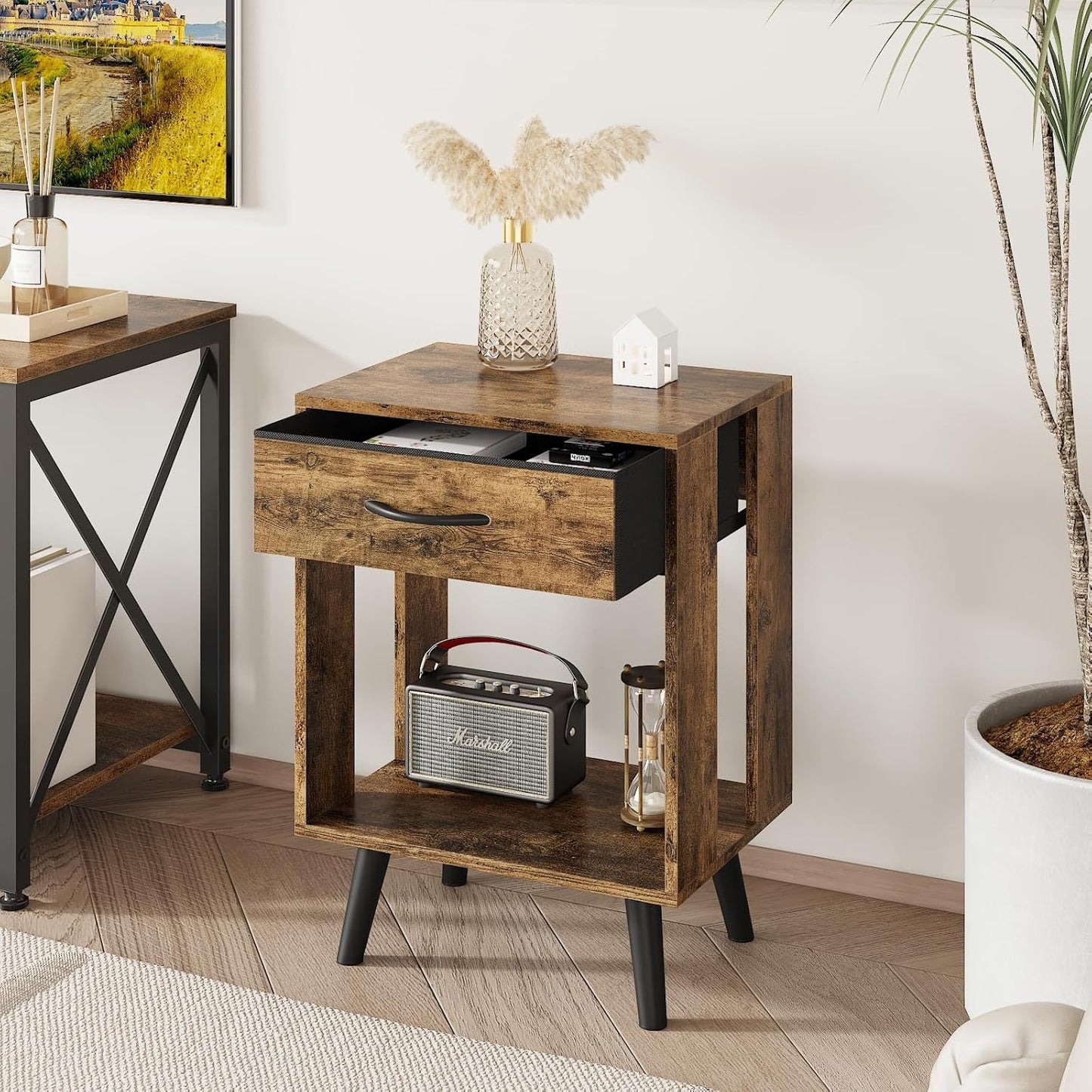 Render Side Table