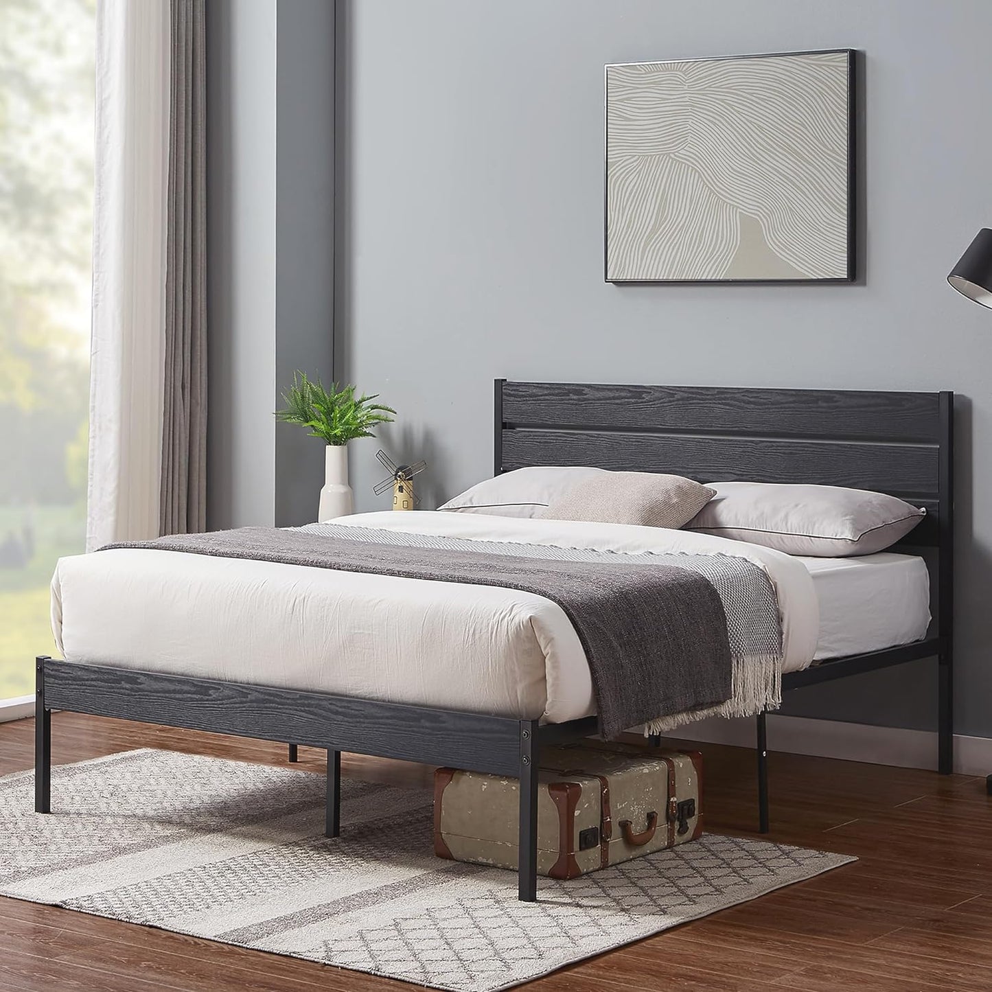 Enida Metal Bed