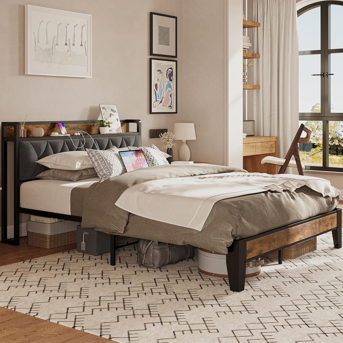 Elegant & Luxurious Bed